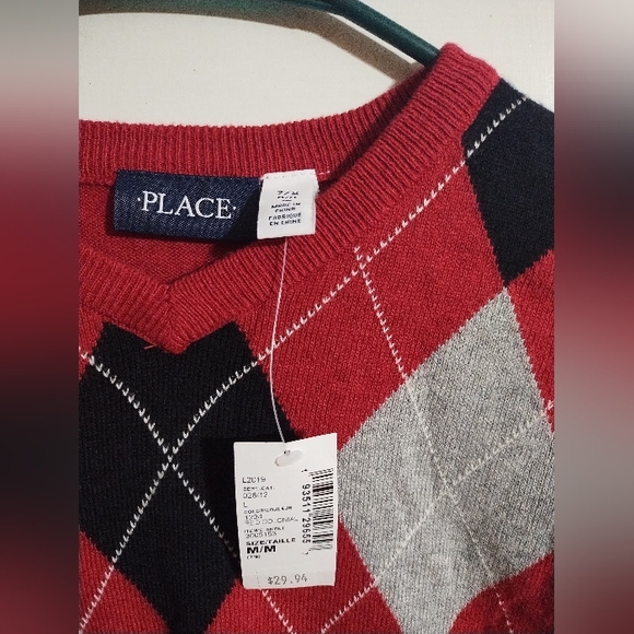 Children's Place Holiday argyle Sweater Nwt sz 7/8 M - Picture 2 of 3